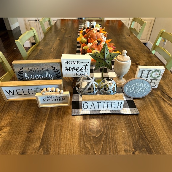 Farmhouse decor lot 11 pieces galvanized metal wood neutral tabletop wall decor - Picture 4 of 14